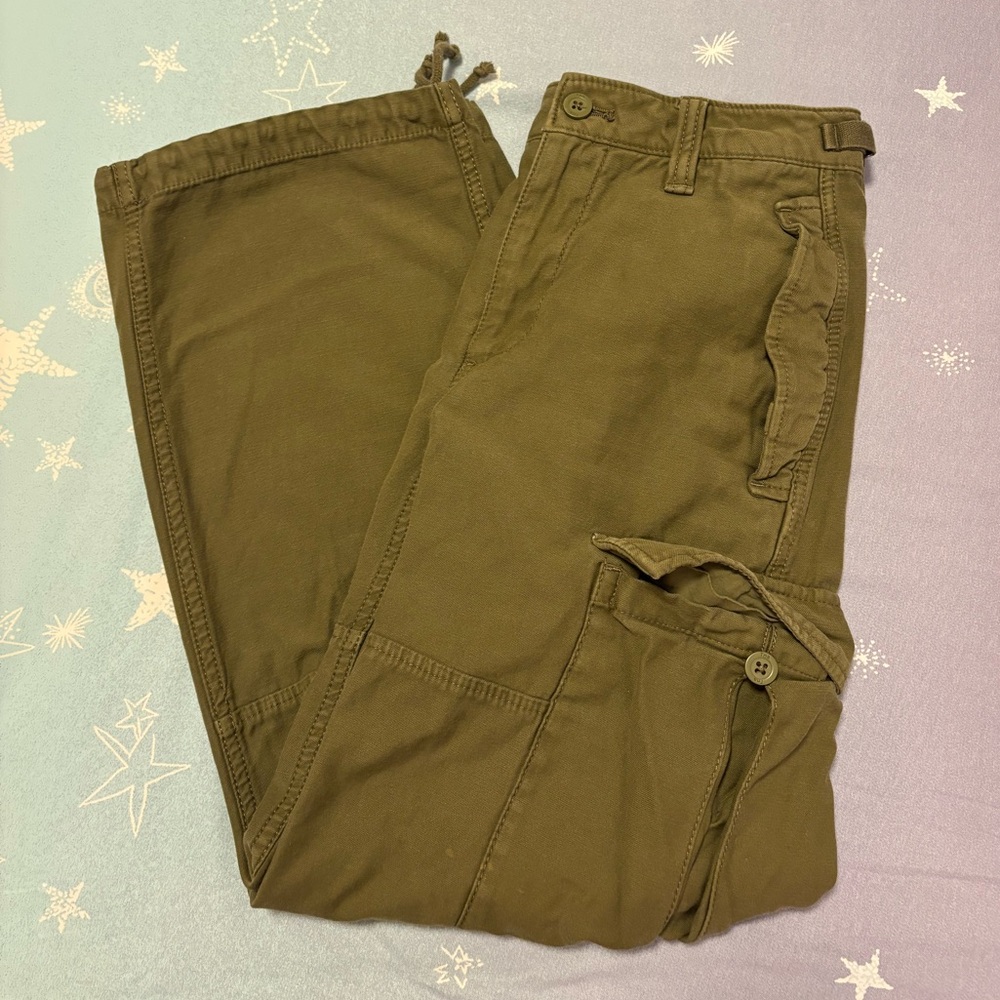 Aritzia Olive Green Cargo Pants (Size 00)